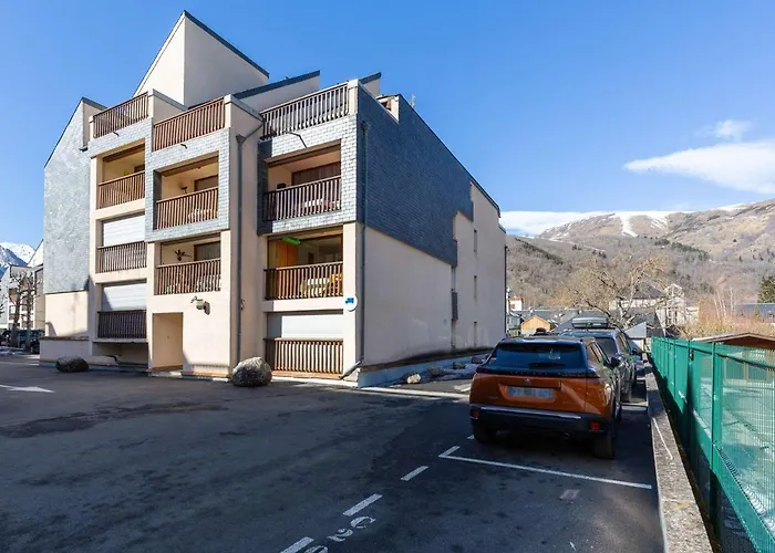 4 Pers. Proche Centre Et Téléphérique à Saint-lary - Fr-1-296-462 *