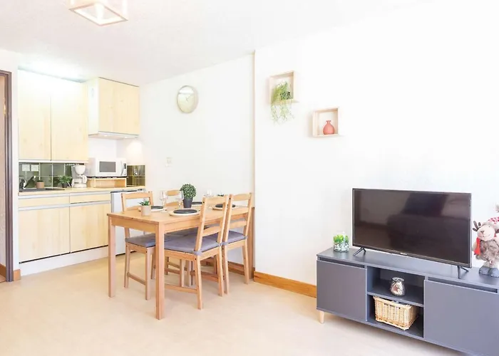 4 Pers. Proche Centre Et Téléphérique à Saint-lary - Fr-1-296-462